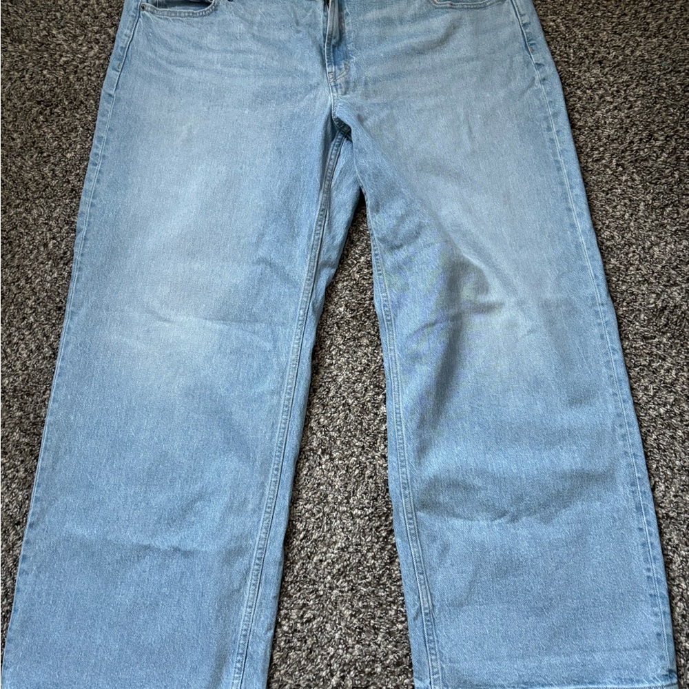 Women’s Light Blue Jeans
